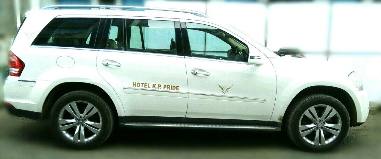 Hotel K P Pride Jalgaon Exteriör bild